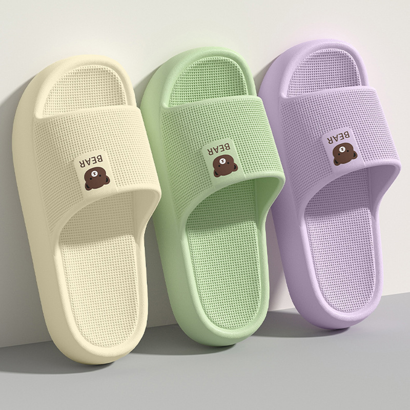 Mule Slip On - شباشب نسائية بتصميم دب لطيف، بنعل
