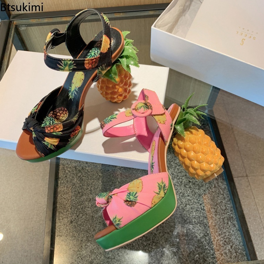 صنادل نسائية عصرية وممتعة بنقش - مراجعة Peep Toe Heels وسعره