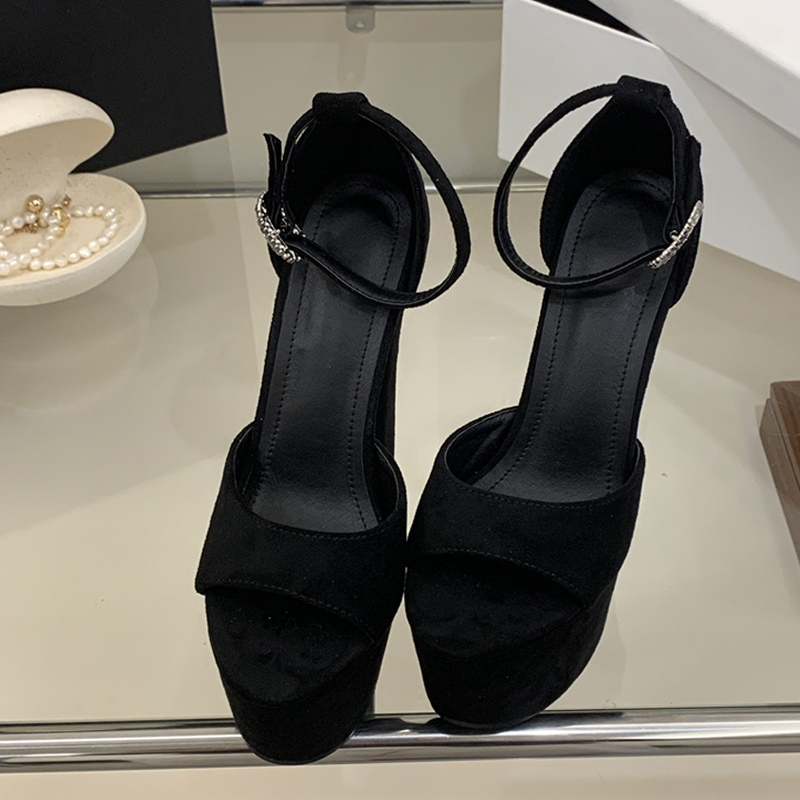 أحذية نسائية مثيرة بكعب عالٍ ج - مراجعة Peep Toe Heels وسعره