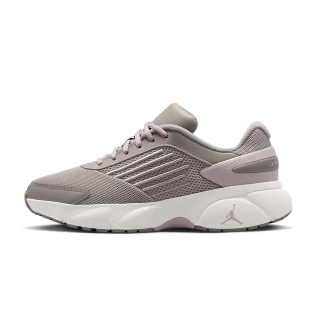 حذاء نايك جوردان ترونر فلو: حذ - مراجعة Women'S Shoes Nike Jordan وسعره